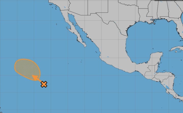 En este punto marca el NHC la zona de baja presión con probabilidad de convertirse en depresión tropical durante esta semana. 