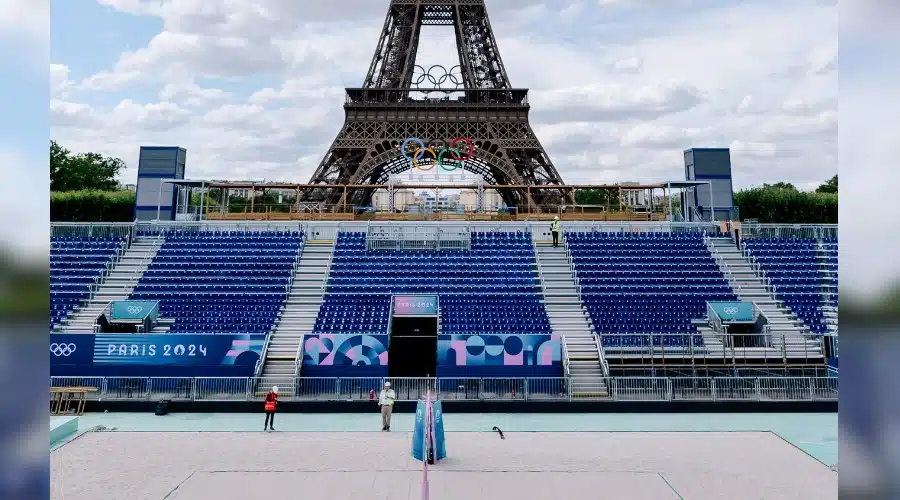 Estadio Torre Eiffel en París