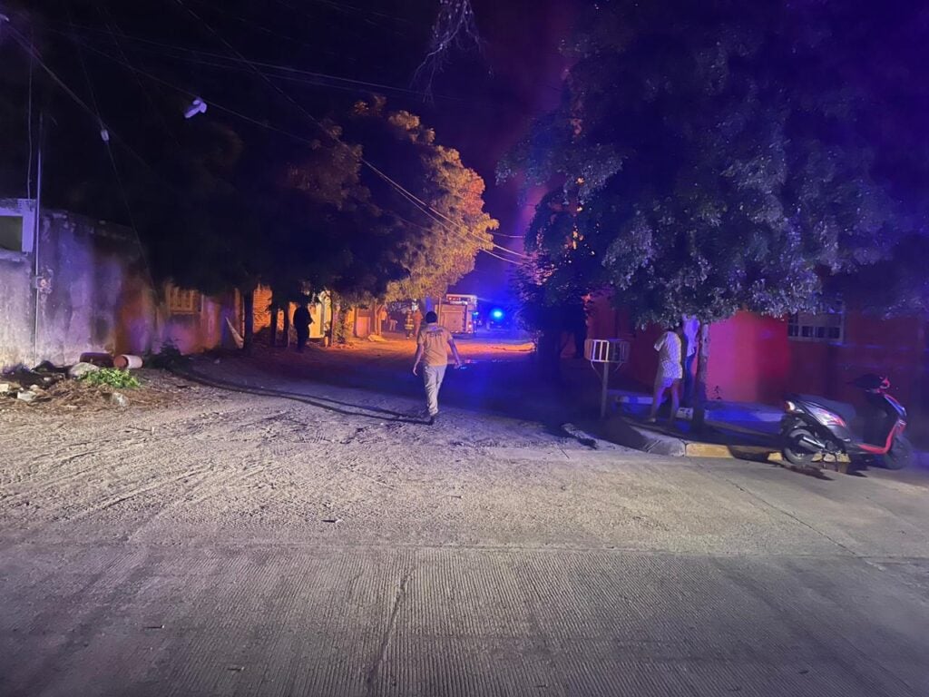 Fuerte incendio en Escuinapa