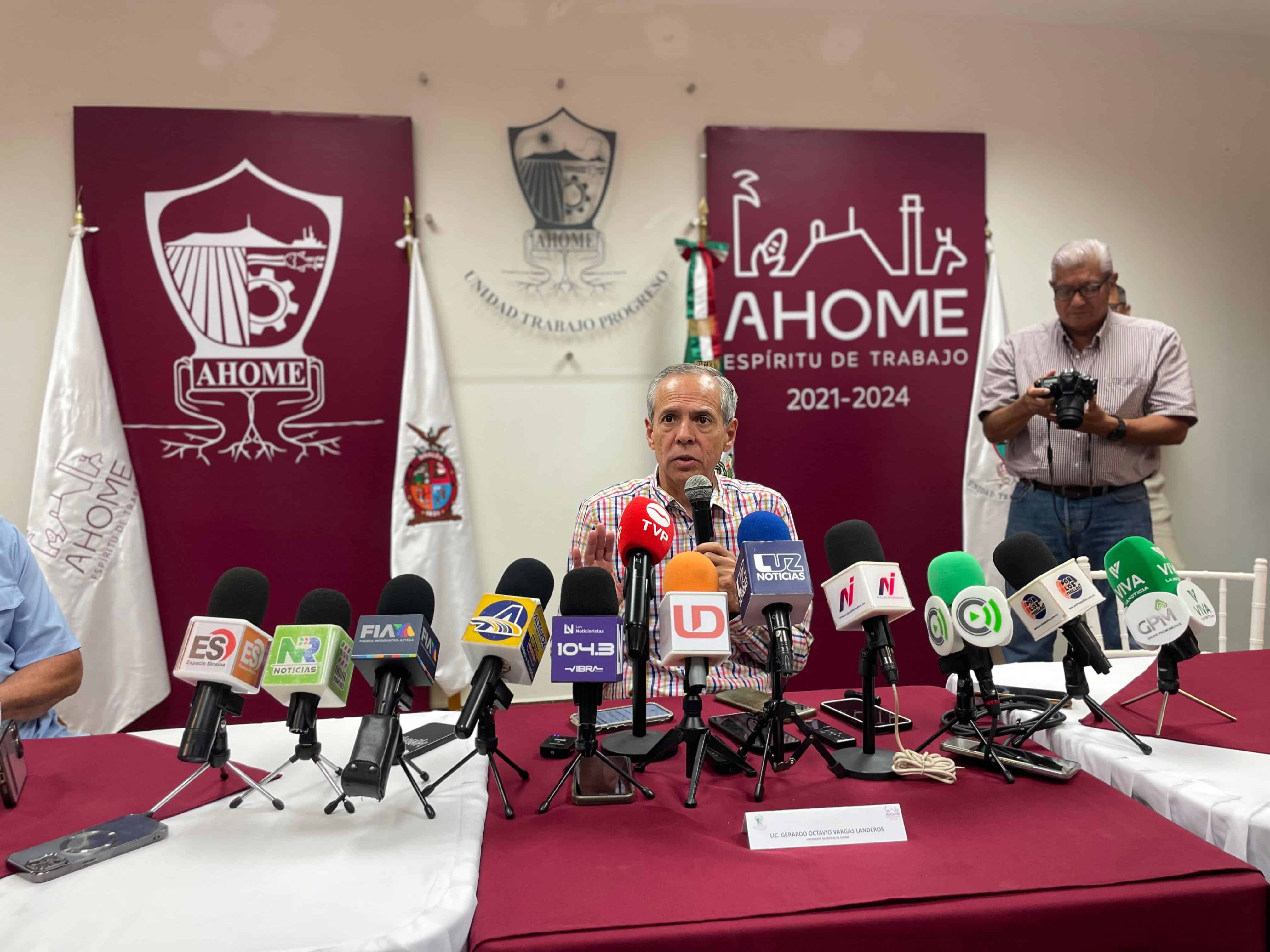 Gerardo Vargas Landeros en conferencia de prensa