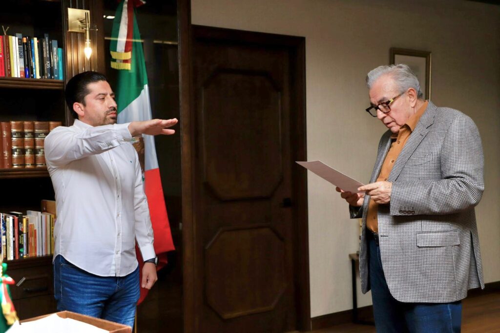 Gobernador rindió protesta a Omar Alejandro López Campos