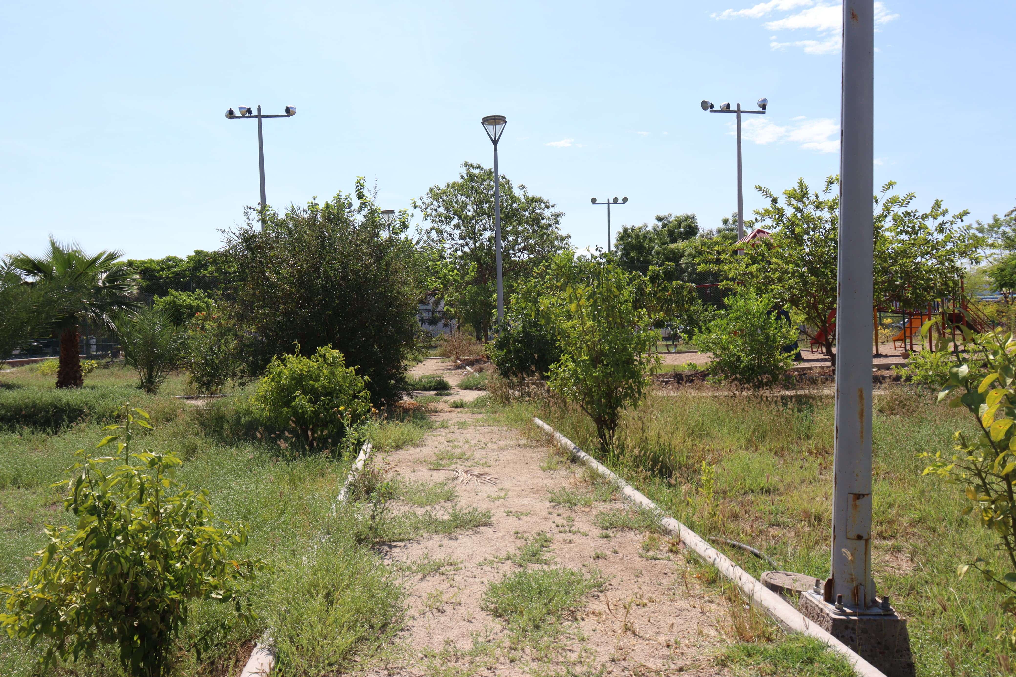Ciudadanos invitan a rehabilitar parques públicos de Topobampo y Los Mochis