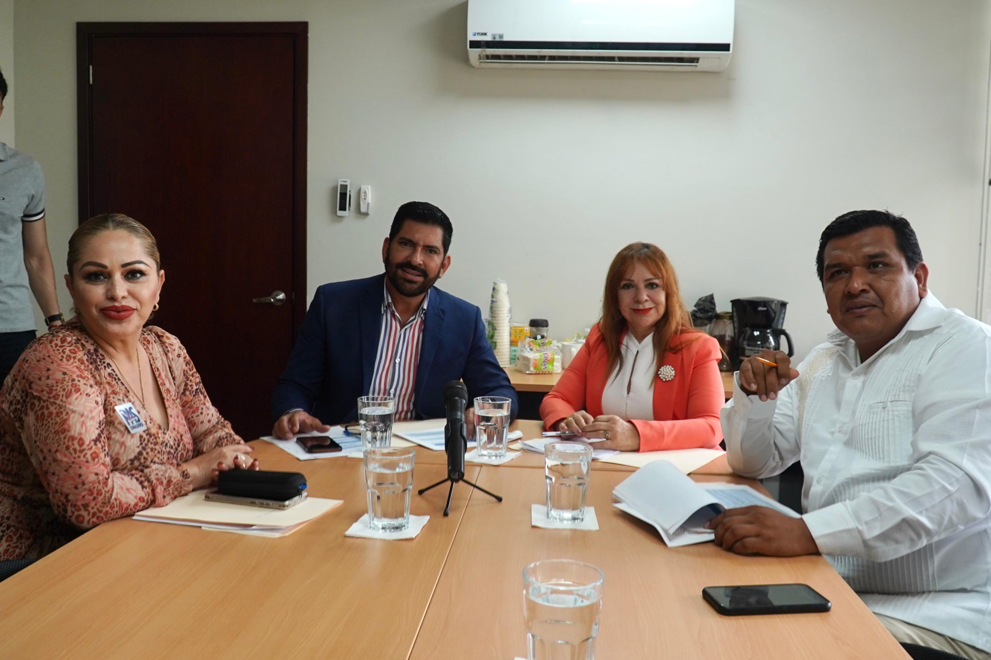 Juan Carlos Patrón Rosales, Martín Vega Álvarez, Luz María Torres Noriega y Alma Rosa Garzón Aguilar, diputadas y diputados
