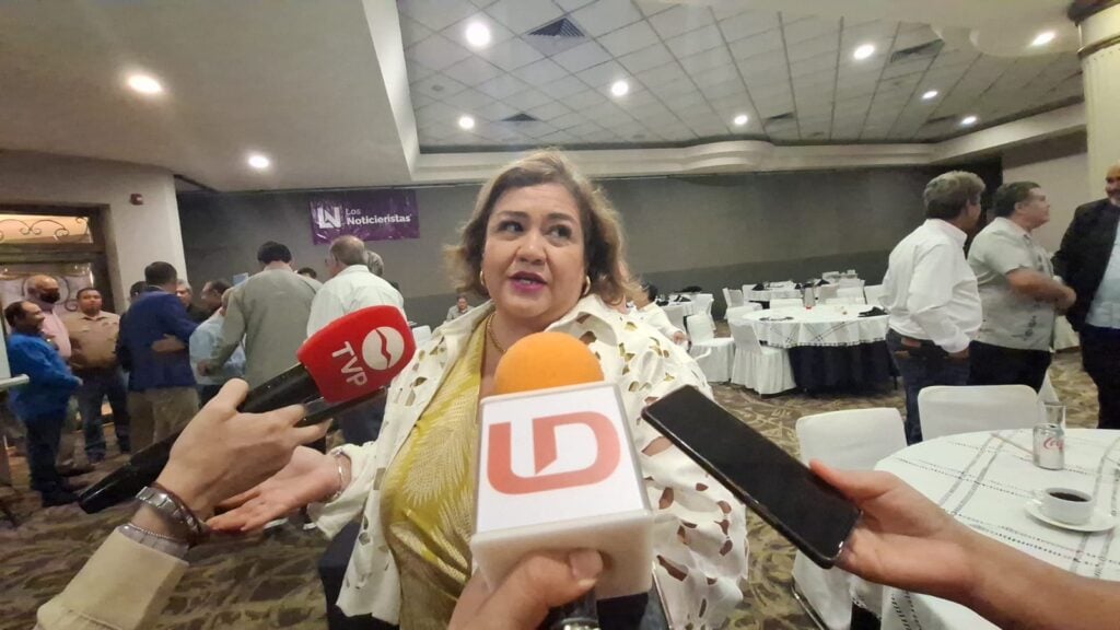 Presidenta de Canirac en Culiacán habla con la prensa de Sinaloa