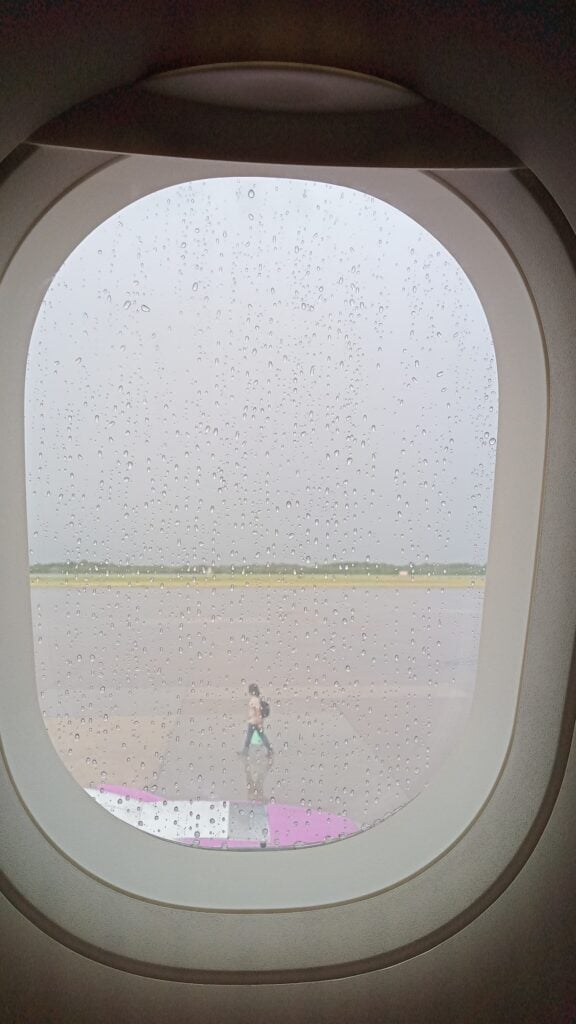 Lluvia en el aeropuerto de Mazatlán 