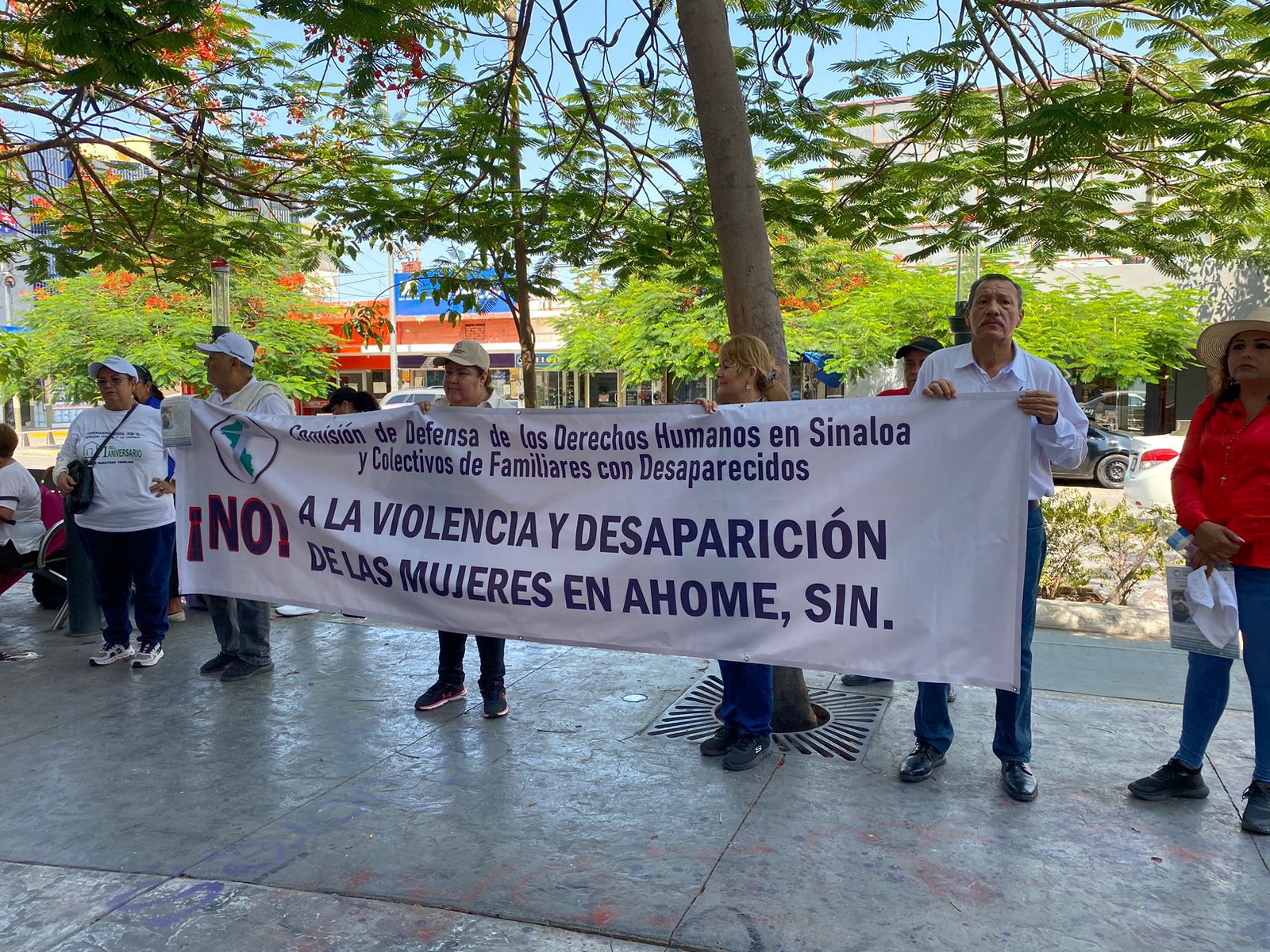Marchan en calles de Los Mochis contra la violencia
