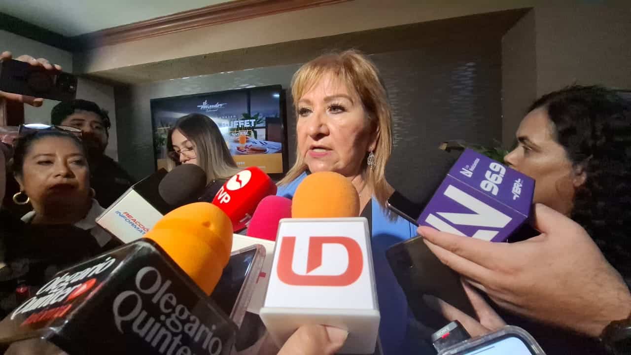 María Teresa Guerra Ochoa, titular de la Secretaría de las Mujeres en Sinaloa, en entrevista con los medios de comunicación en Culiacán