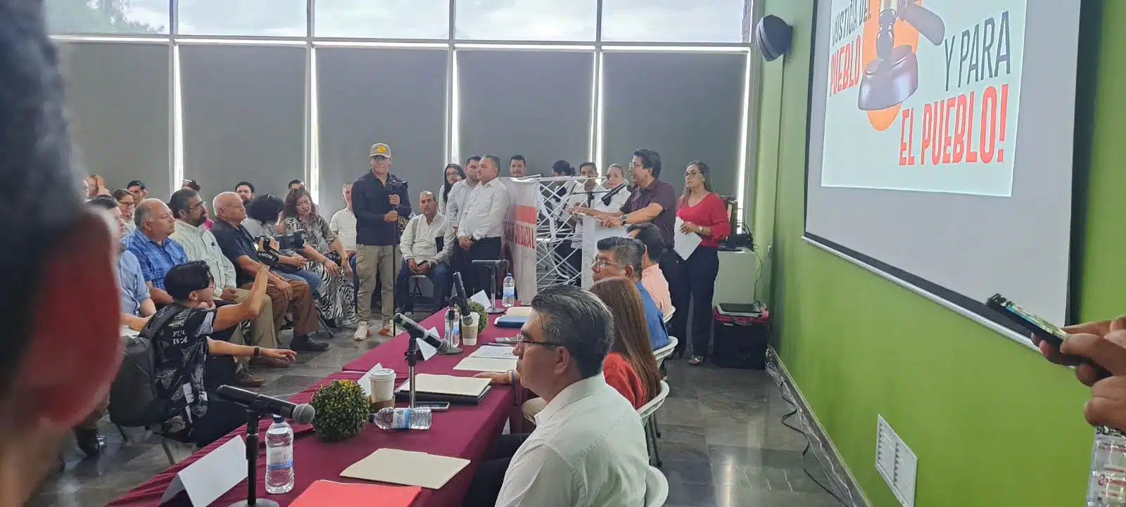 Panel organizado por Morena en Guasave