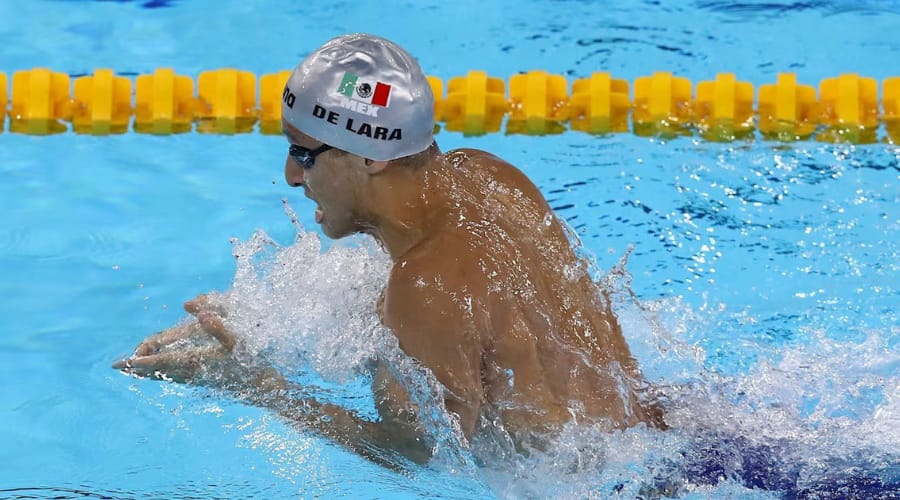 Nadador mexicano Miguel de Lara