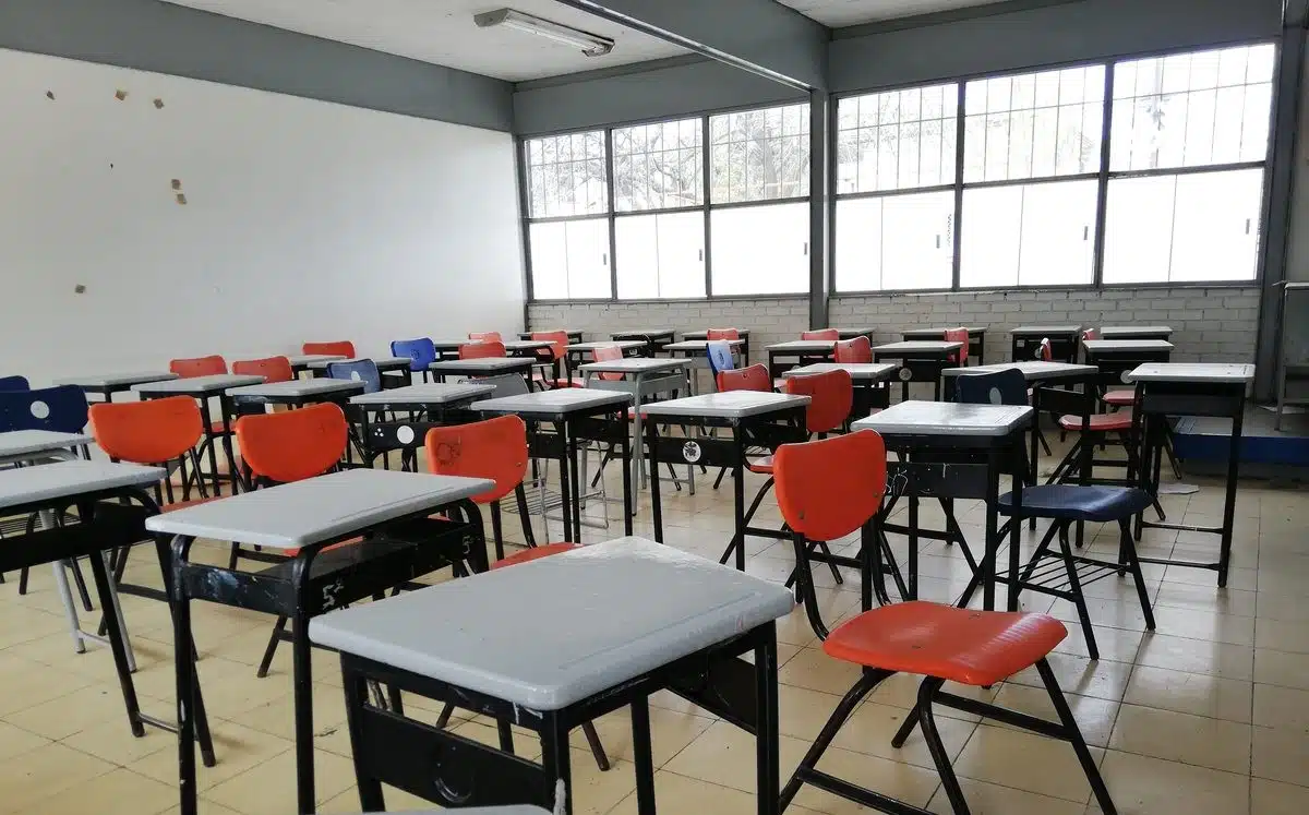 No habrá clases en Quintana Roo; suspenden actividades escolares ante huracán “Beryl”