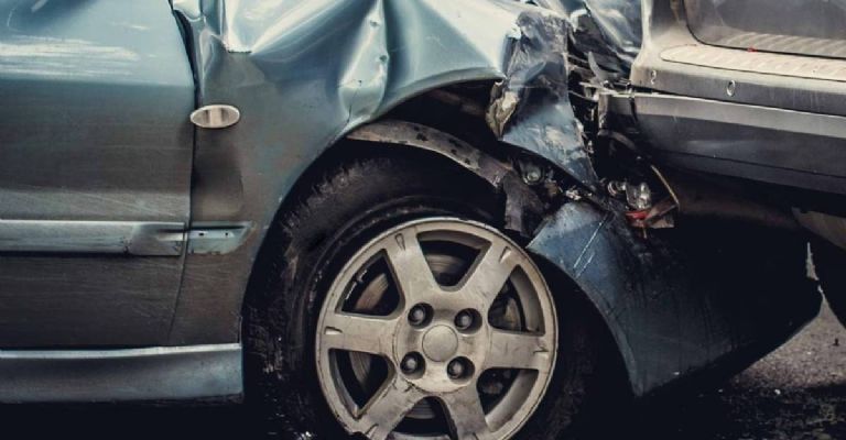 Pareja de médicos muere en trágico accidente en Coahuila; esperaban gemelos