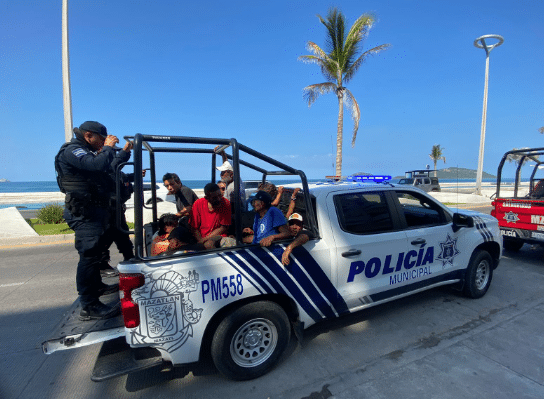 SSPM retirará de las playas mazatlecas a consumidores de alcohol y drogas