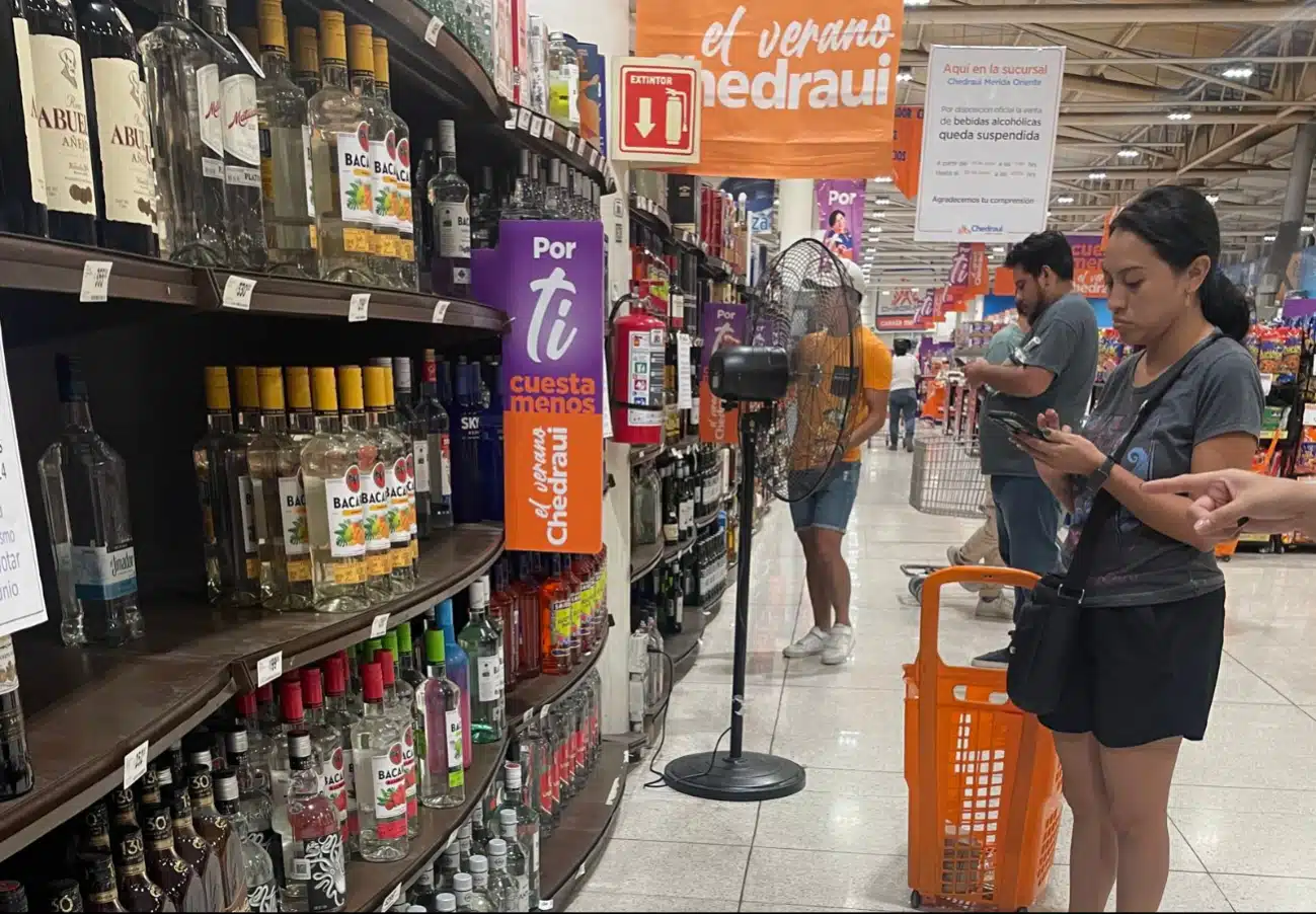 Prohíben venta de alcohol en Quintana Roo por huracán “Beryl”