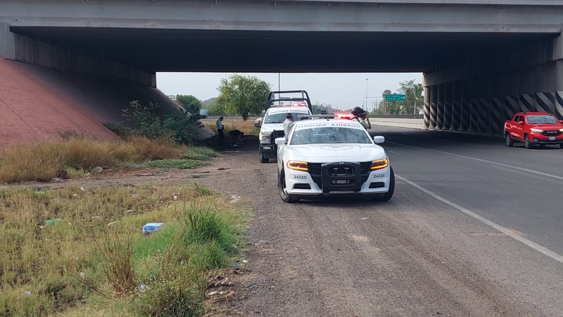 Guardia Nacional en puente El Trebol en Los Mochis