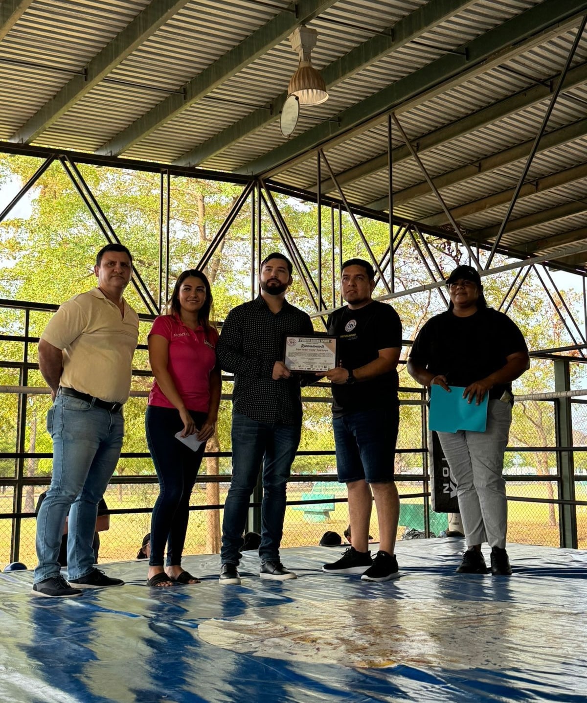 Entregan reconocimiento en Torneo Relámpago “Puños de Acero” en Los Mochis
