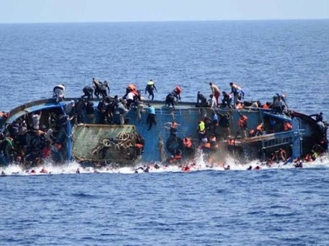 Reportan 165 migrantes desaparecidos tras naufragio en costas de Mauritania
