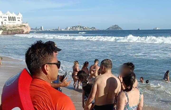 Personas rescatadas por el Escuadrón de Salvamento Acuático en Mazatlán