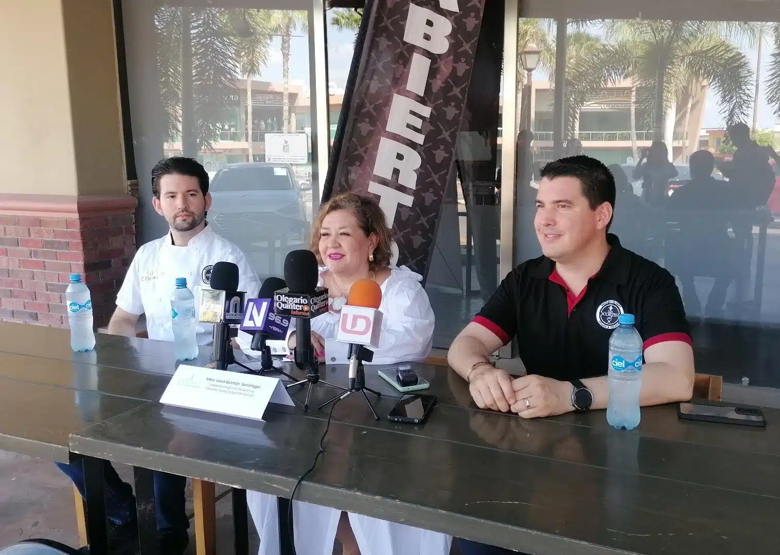 Restauranteros de Culiacán en rueda de prensa
