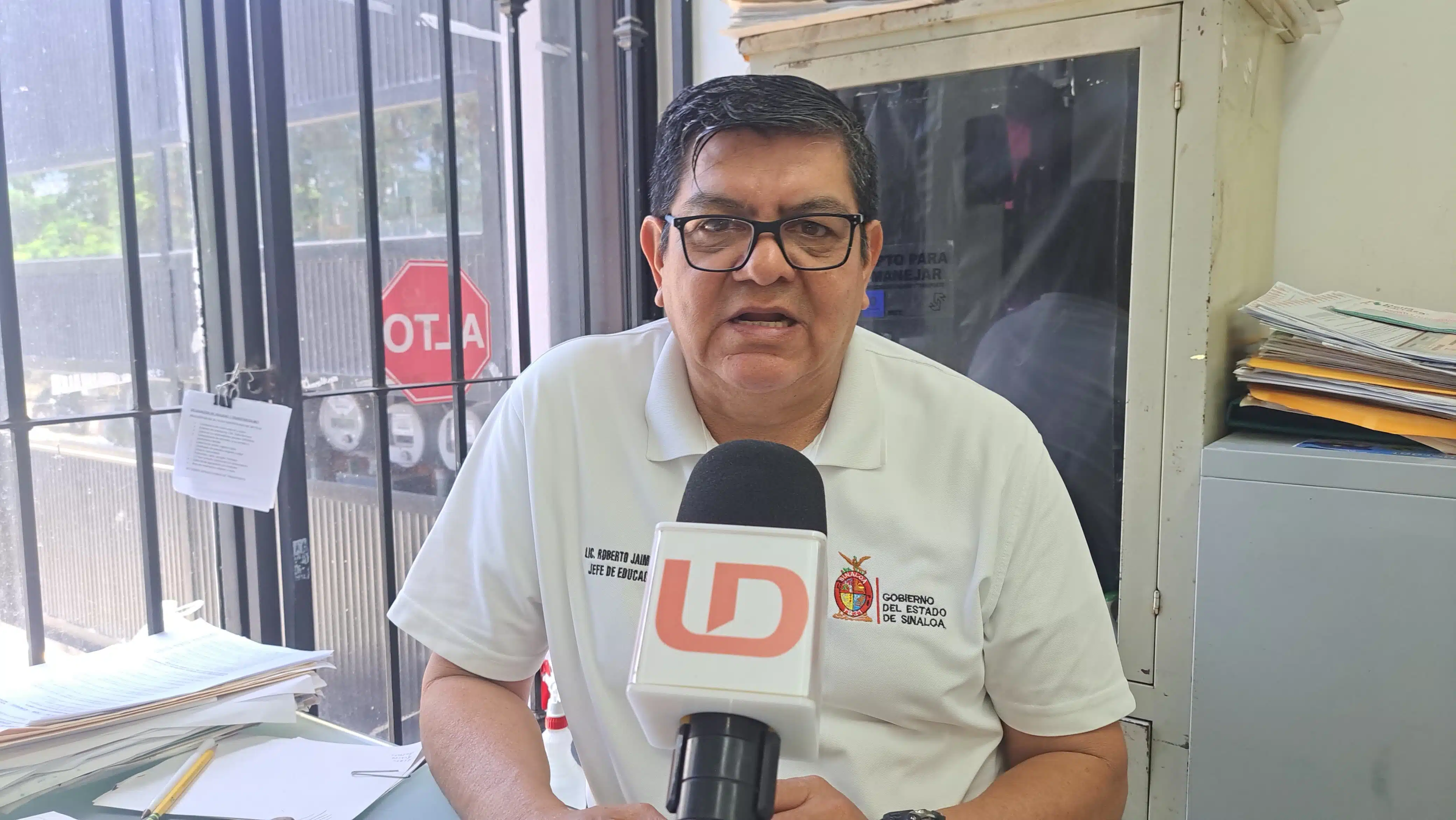 Roberto Jaime Rodríguez, coordinador del Departamento de Educación Vial en Mazatlán, en entrevista con Línea Directa