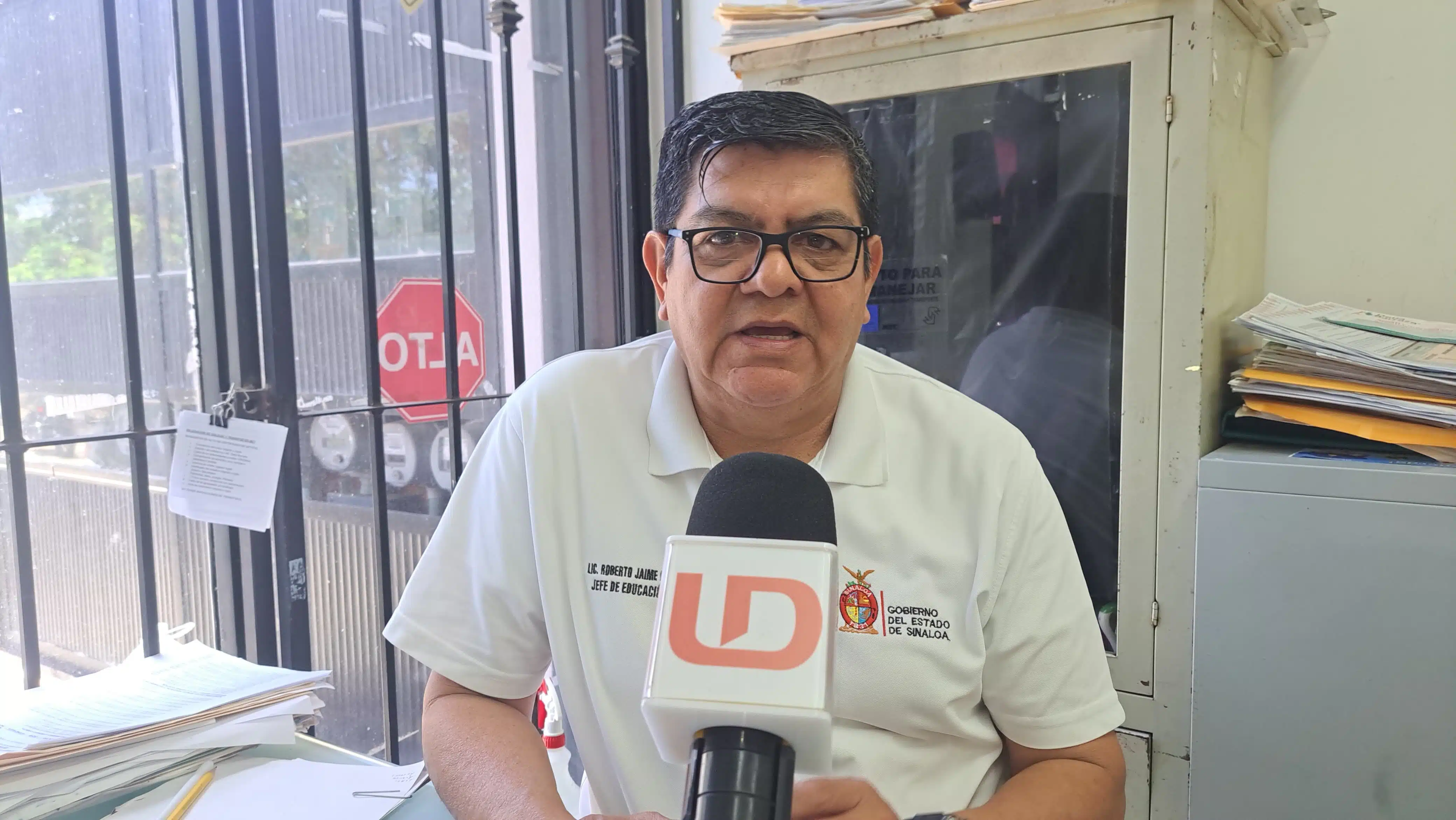 Roberto Jaime Rodríguez, coordinador del Departamento de Educación Vial en Mazatlán, en entrevista con Línea Directa