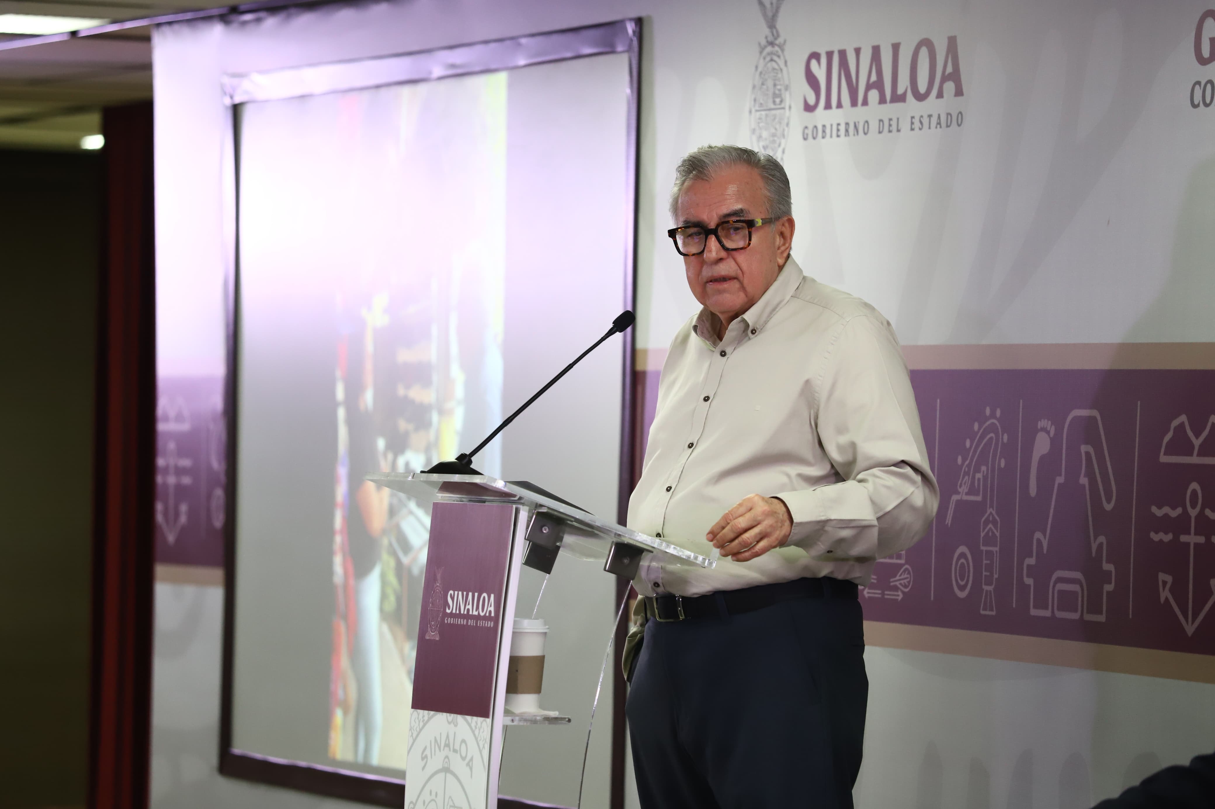 Rubén Rocha Moya en conferencia semanera