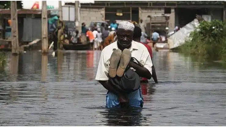 Suman 27 muertos tras inundaciones en Níger; hay más de mil 500 damnificados