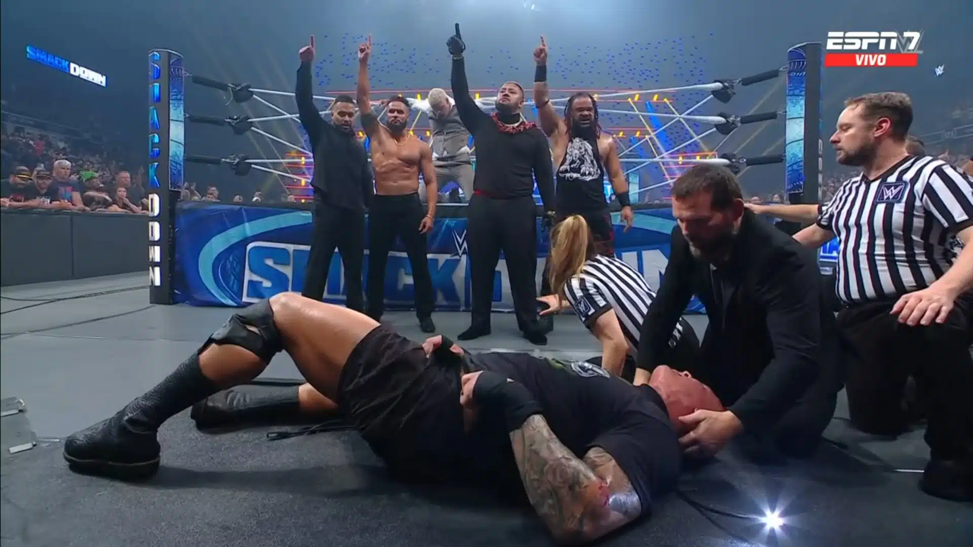 The Bloodline acabó con Cody Rhodes y Randy Orton en una noche