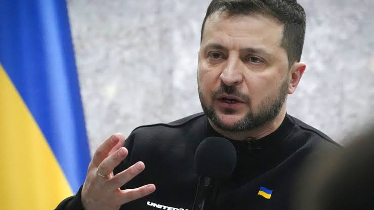 Ucrania solicita usar armas de largo alcance para destruir aviones rusos