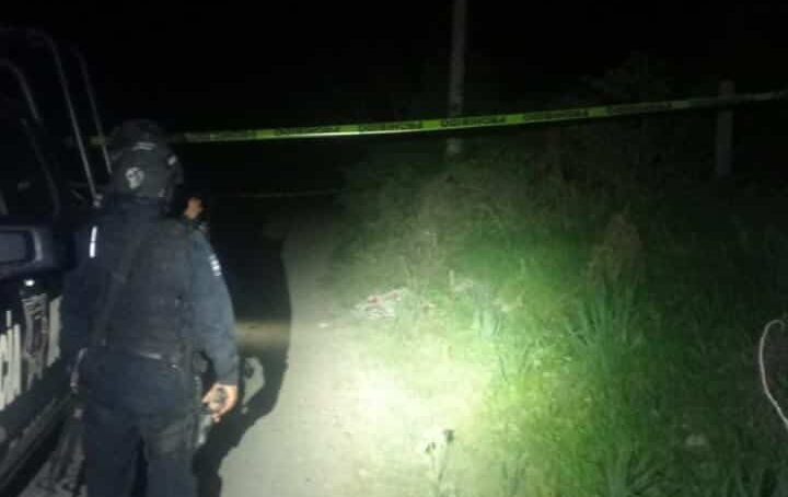 Un hombre fue localizado sin vida al costado de la carretera cerca del Rosario