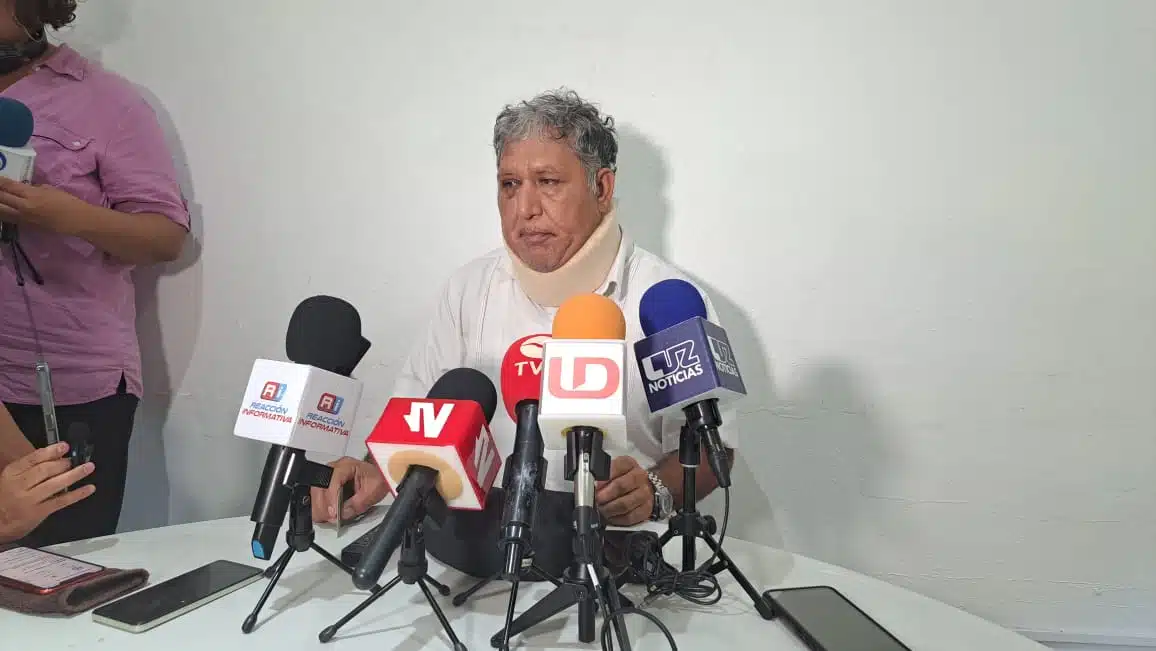 Mario Cabrales Orona en rueda de prensa