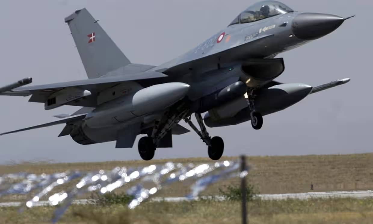 Avión de combate F-16