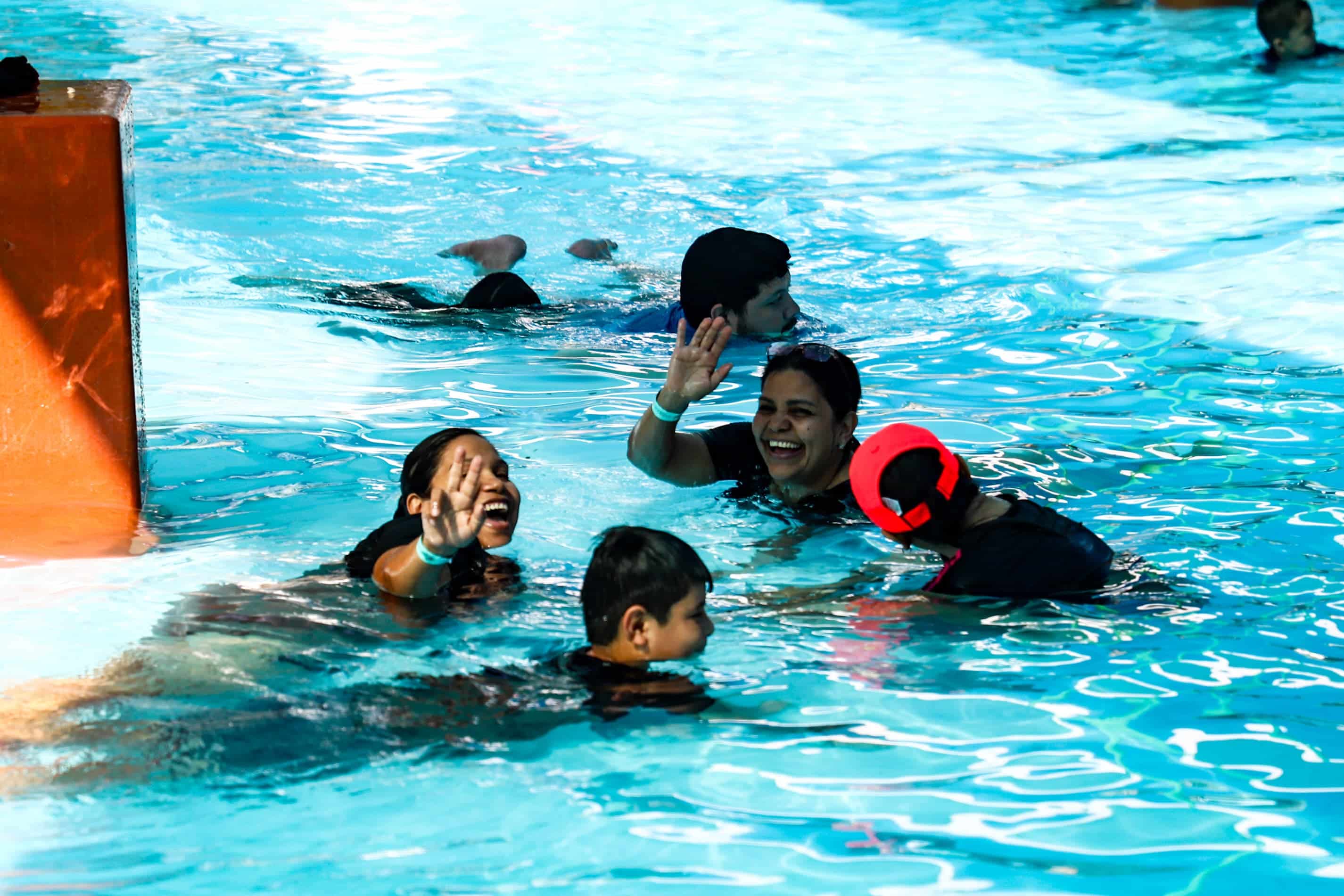 Familia en Splash Club de Culiacán