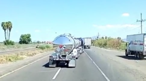 pipa cargada de combustible