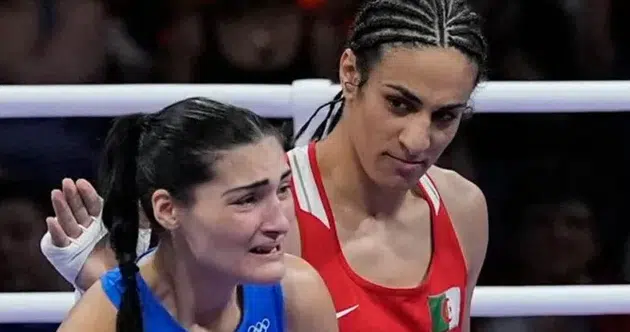 La IBA anuncia que premiará a Angela Carini tras polémico combate con Imane Khelif en París 2024