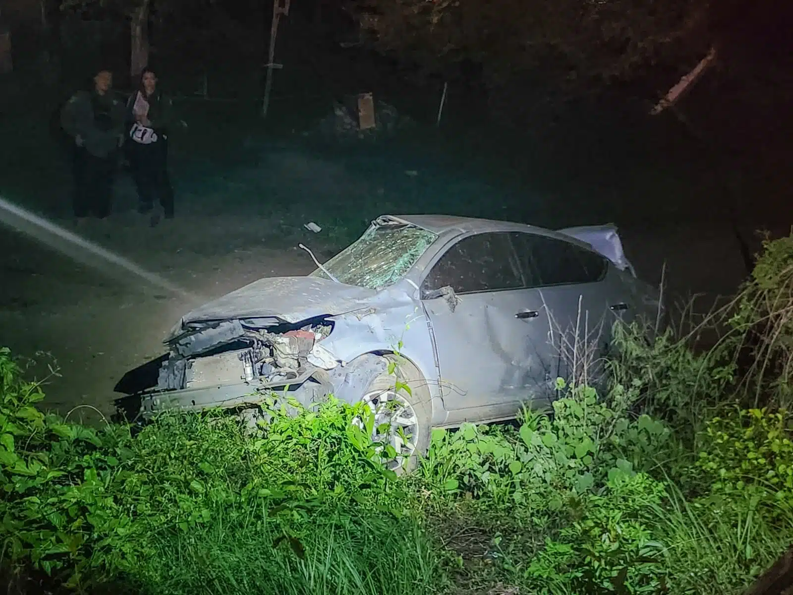 Aparatosa volcadura deja sin vida a un hombre en Culiacán