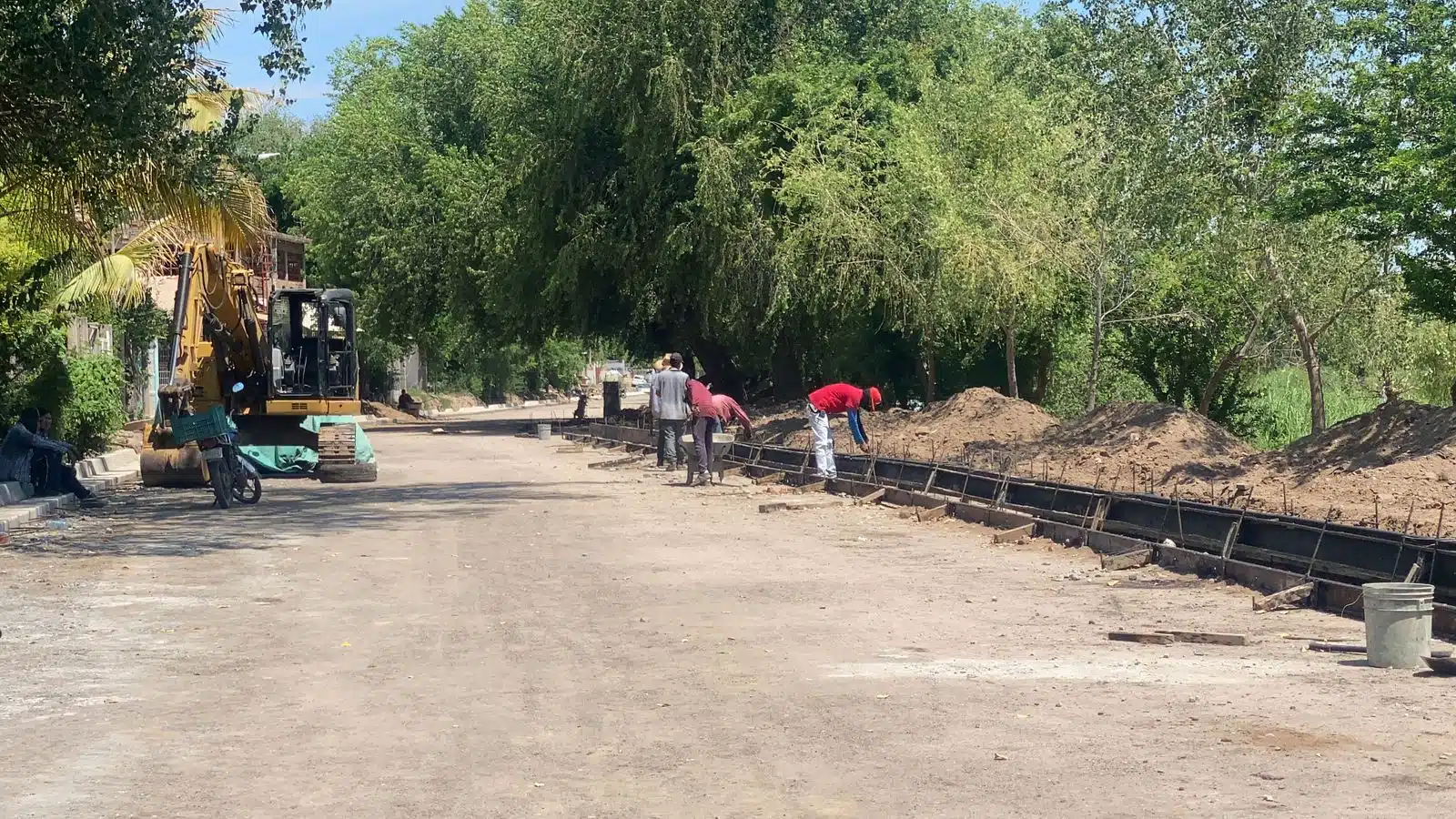 Avanza construcción malecón de Guasave derecha del rio