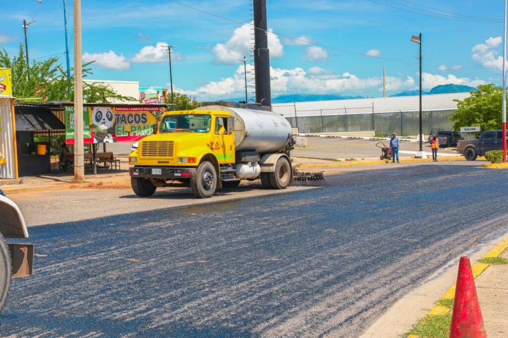 BACHEO DE CALLES EN CHOIX3