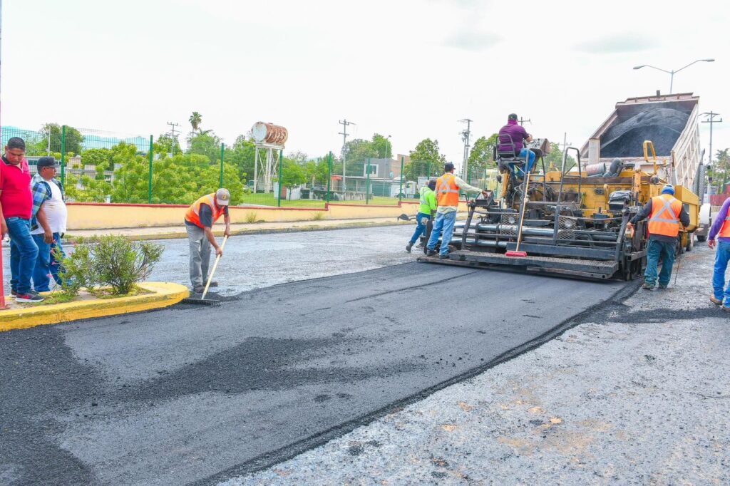 BACHEO DE CALLES EN CHOIX3