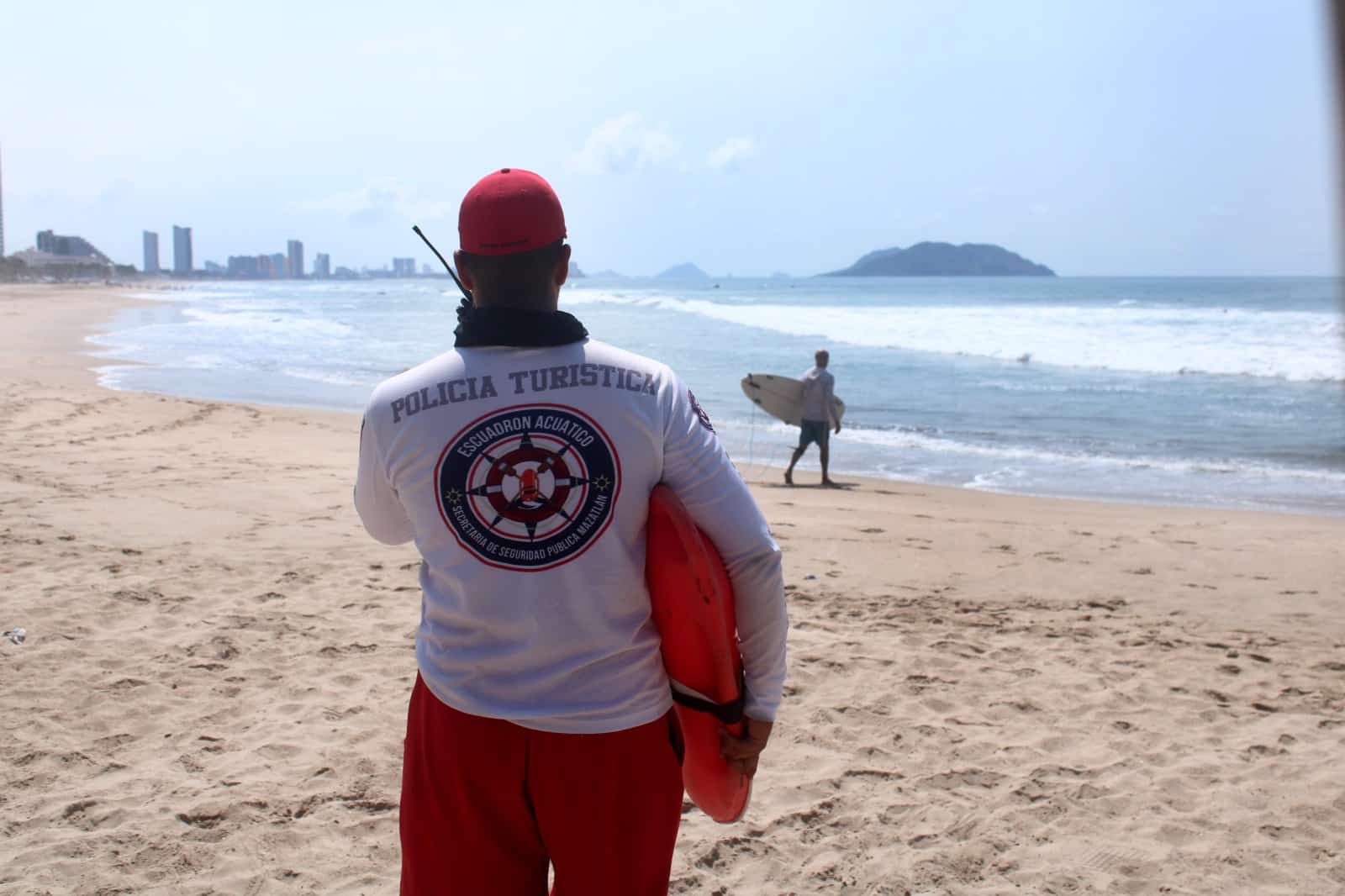 Baja afluencia de bañistas en Mazatlán