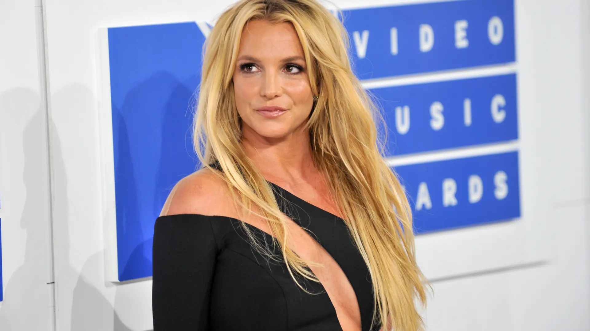 Britney Spears en los premios MTV Video Music 2016