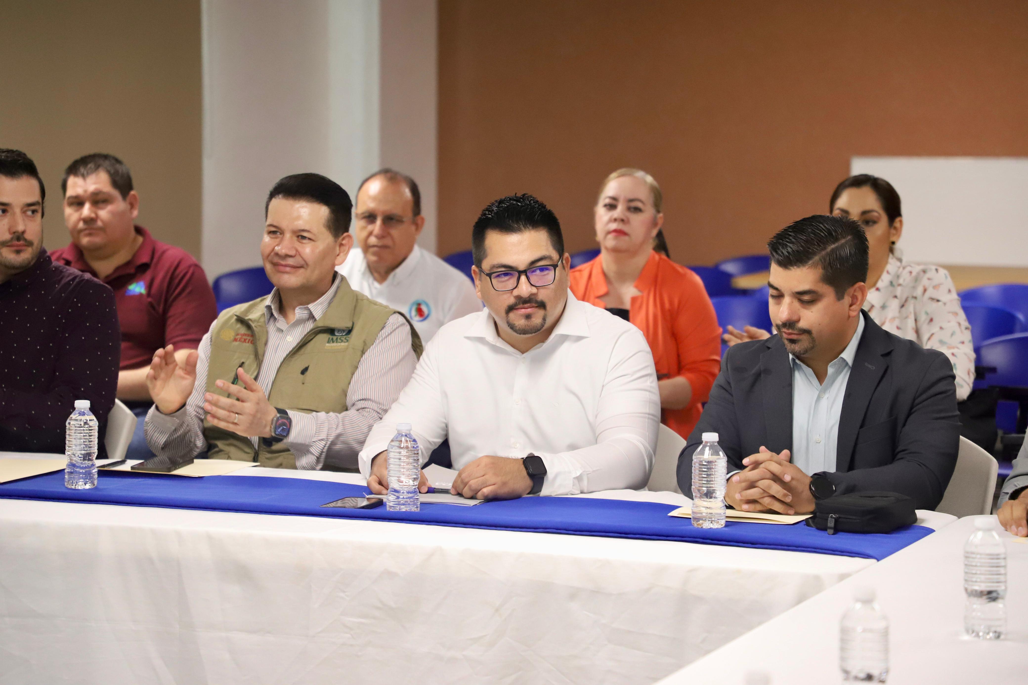 Reunión de trabajo de personal de salud