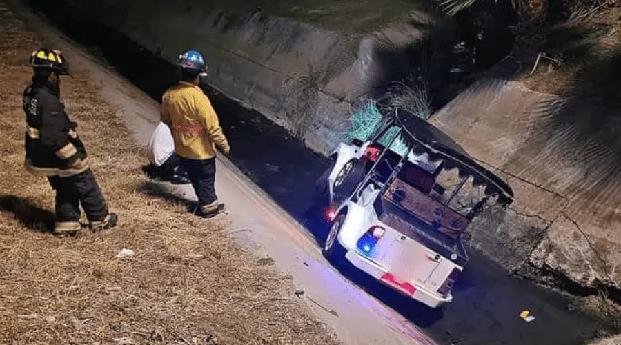 Cae pulmonía a canal pluvial en Mazatlán