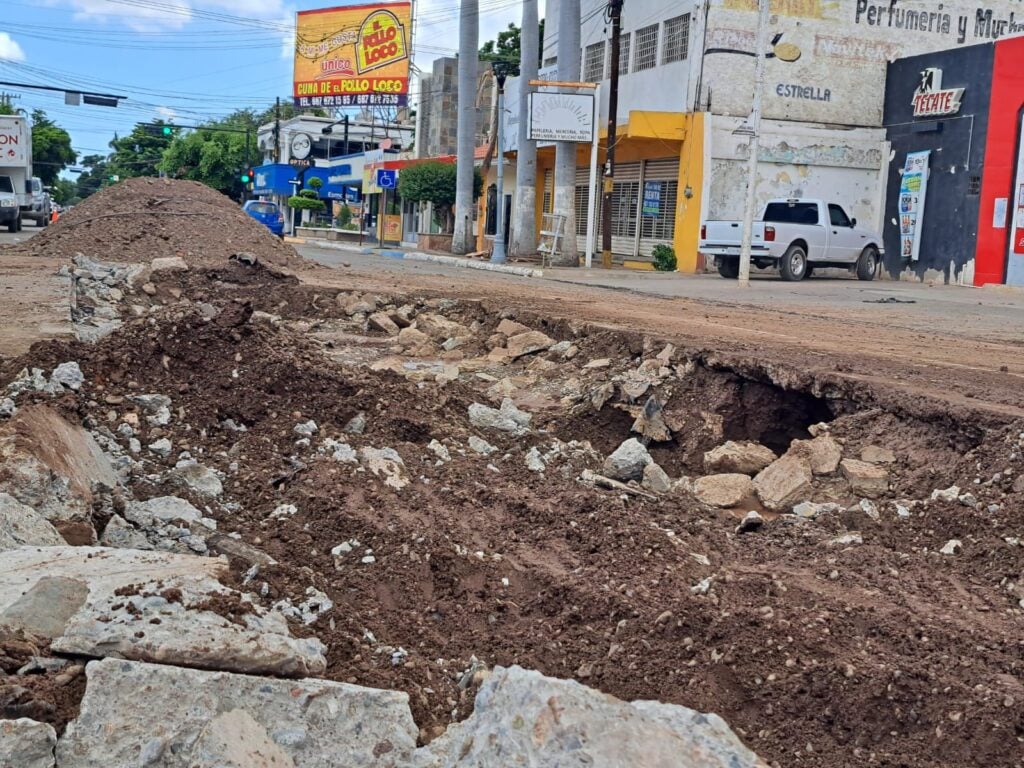 Hundimiento en la calle Cuauhtémoc