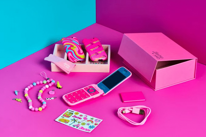 Mattel y Nokia se unen para lanzar un nostálgico modelo de celular inspirado en Barbie