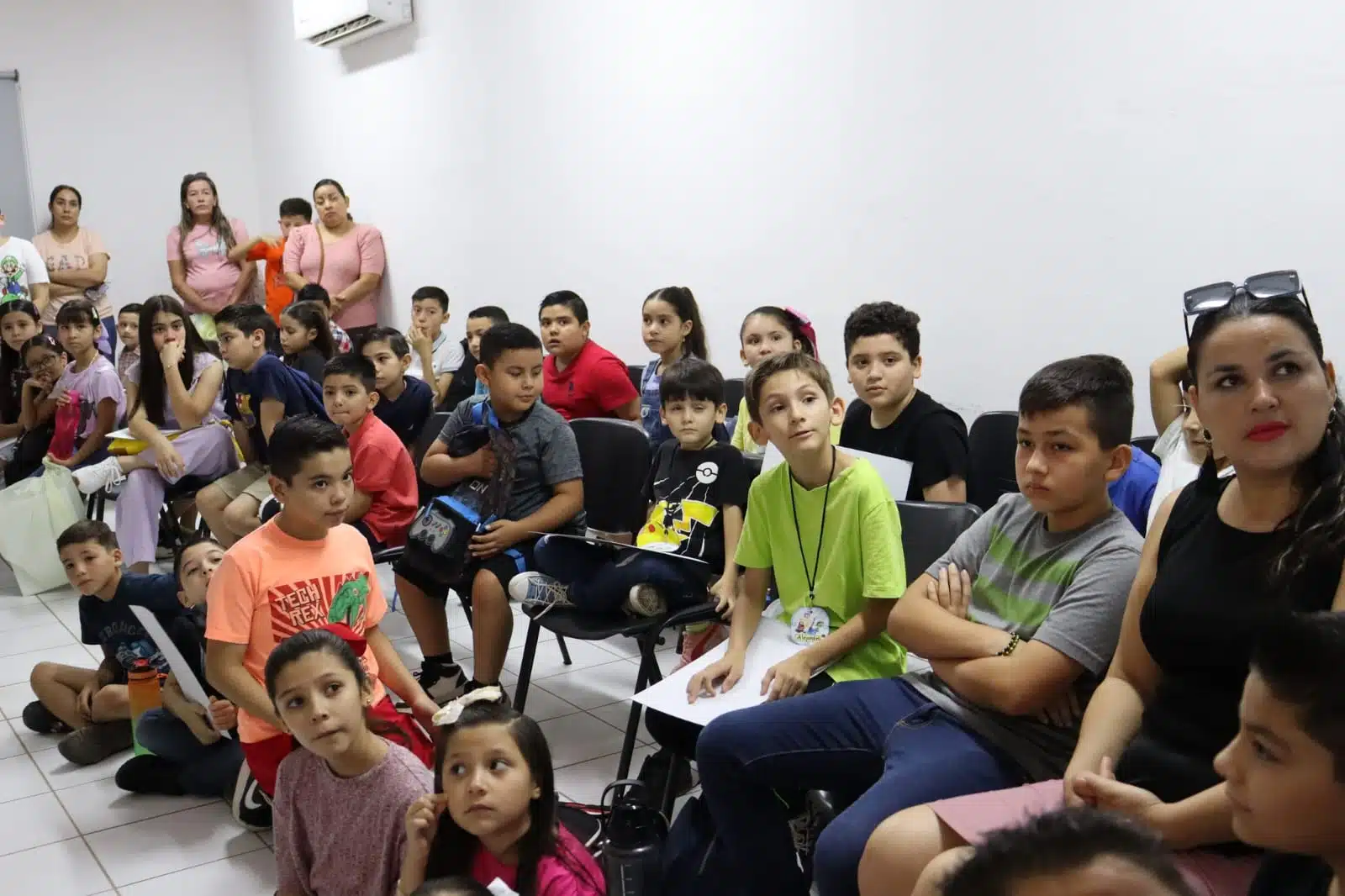 Curso de verano infantil "Una ventana para prevenir las adicciones y la salud mental" en Sinaloa de Leyva