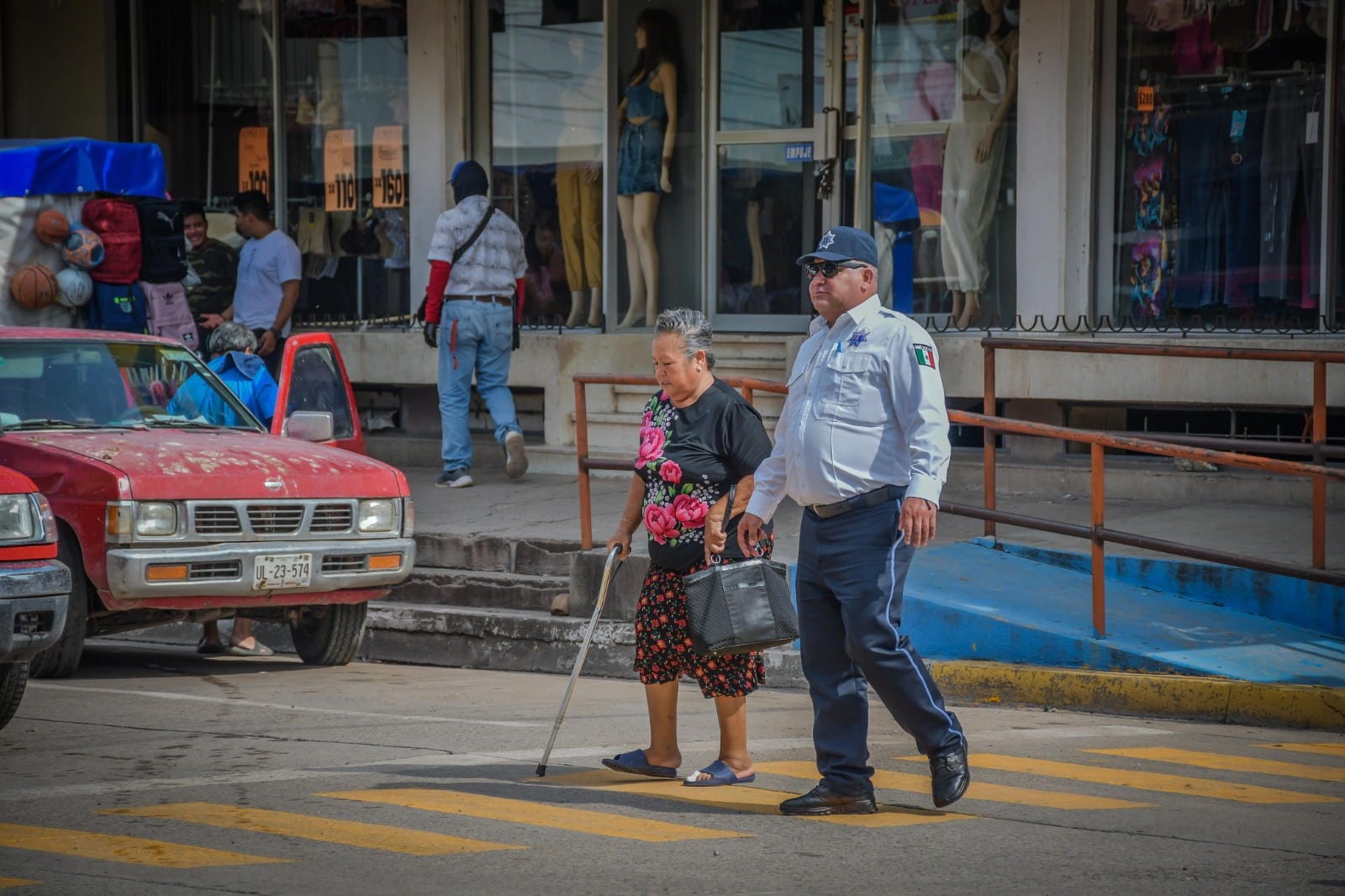 Autoridades crearon conciencia en las calles de Salvador Alvarado por el Día del Peatón