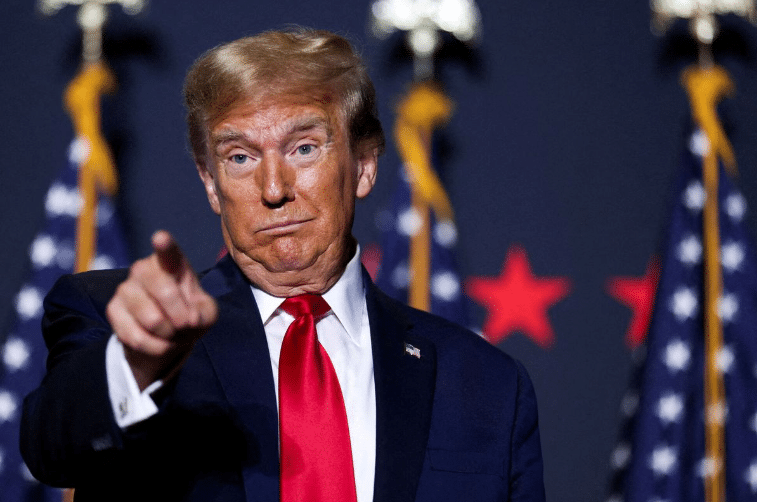 Inteligencia de EU acusa a Irán de hackeo a la campaña de Donald Trump