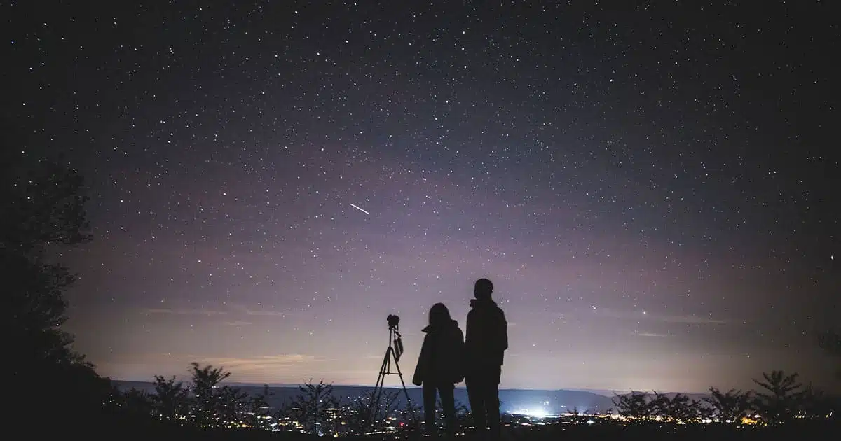 Espectáculo nocturno de las perseidas