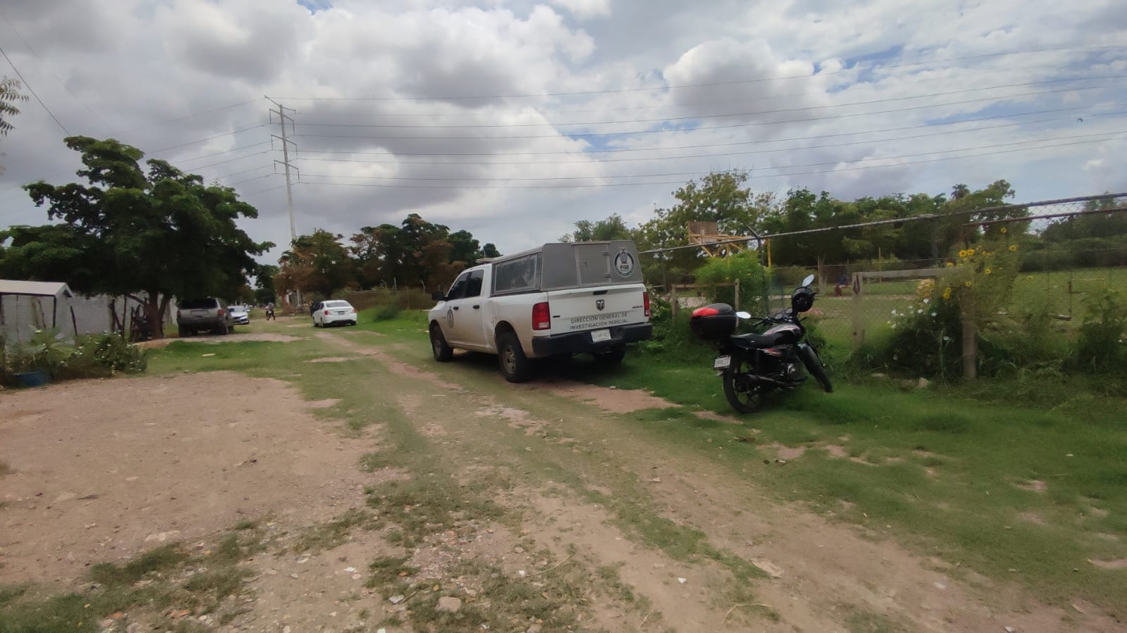 Personal de la Vicefiscalía en el lugar del hallazgo