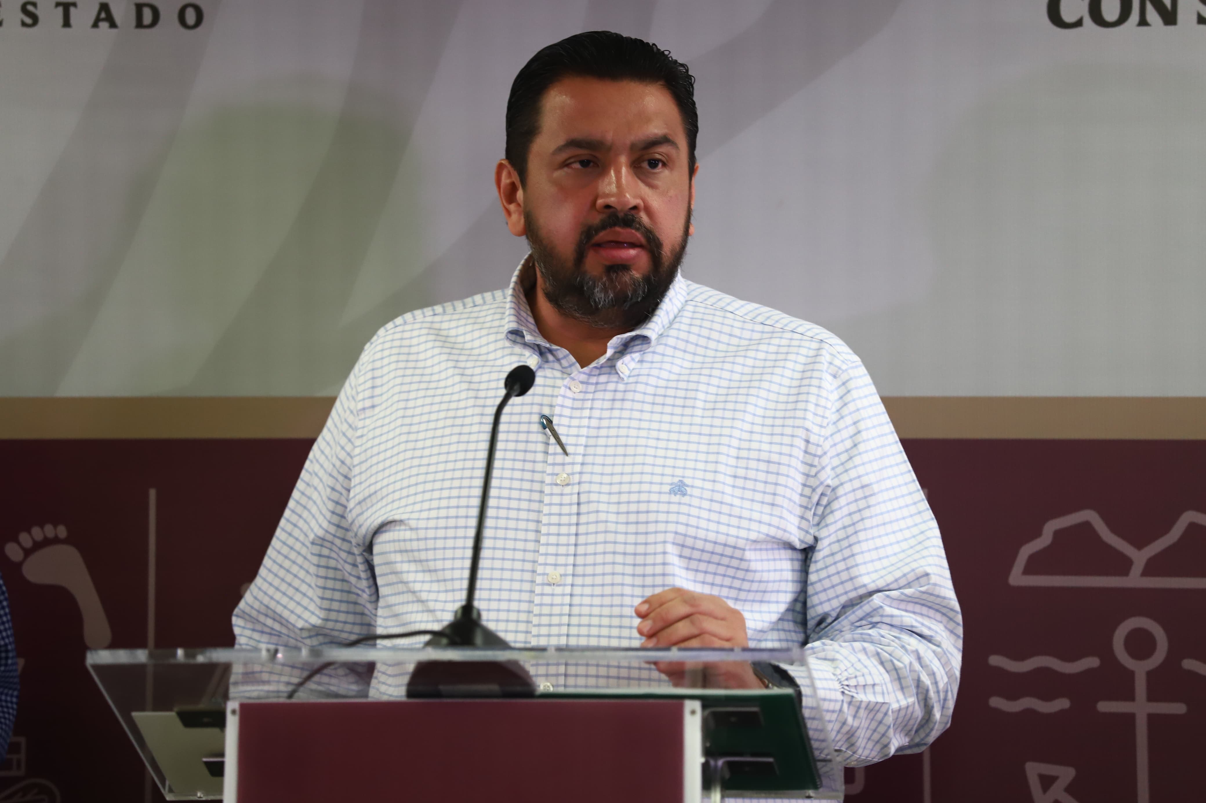 Ismael Bello en una de las conferencias semaneras del gobernador Rubén Rocha Moya